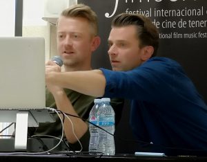 Ben y Nick Foster - Entrevista - Nick Foster y Ben Foster al ordenador