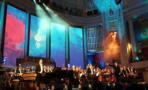 Hollywood in Vienna 2017 - Concierto-Gala - James Shearman con la orquesta